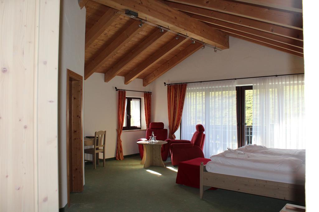 Hubertushof Hotel Garni Oberstaufen Rum bild